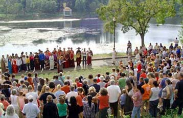 crowd at central park performance